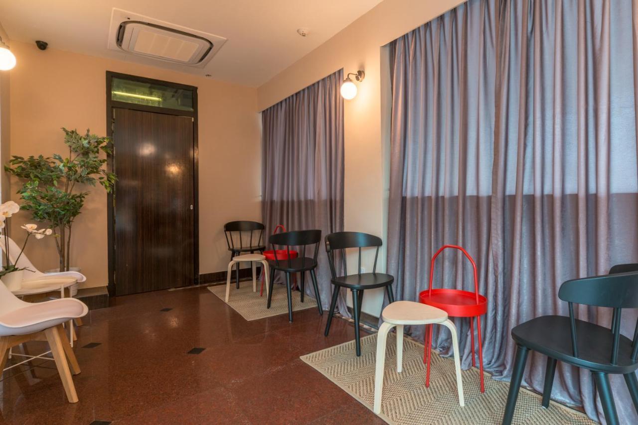 Hotel Reddoorz At Geylang Singapura